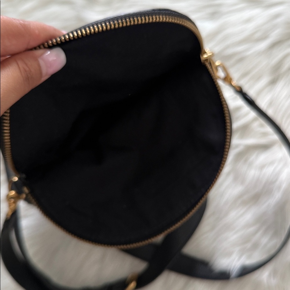 Marc by Marc Jacobs Natasha Black Leather Crossbody Bag - Picture 12 of 16